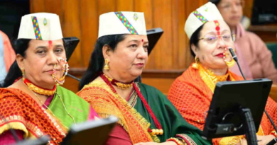 उत्तराखंड रजत जयंती में दिखी राज्य की संस्कृति, सदन में छाई पहाड़ी टोपी, पिछौड़ा और नथ