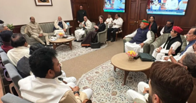 पीएम मोदी-राजनाथ सिंह के साथ प्रियंका गांधी ने की चाय पर चर्चा, खूब लगे ठहाके