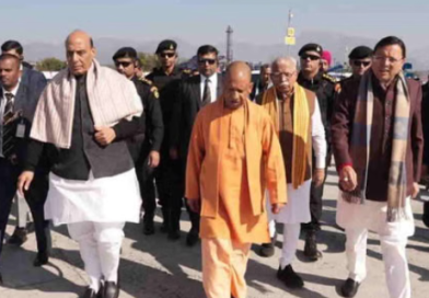 राजनाथ सिंह और सीएम योगी का मुख्यमंत्री धामी ने किया स्वागत, हरिद्वार कार्यक्रम में हुए शामिल