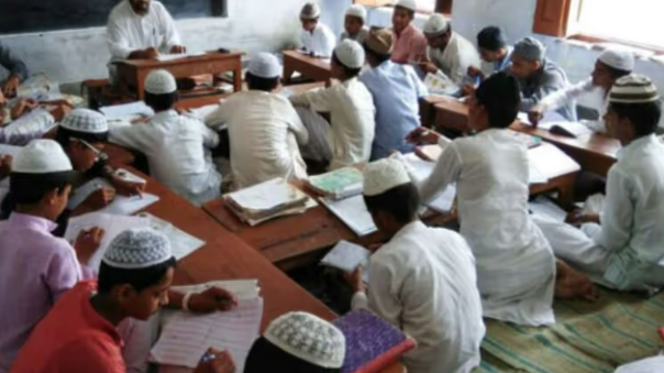 उत्तराखंड में मदरसा बोर्ड भंग, अब उत्तराखंड विद्यालयी शिक्षा बोर्ड का पाठ्यक्रम होगा लागू