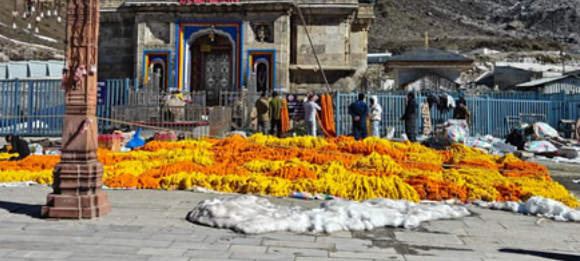 22 अप्रैल को खुलेंगे बाबा केदार के कपाट, फूलों से सजने लगा बाबा केदार का धाम