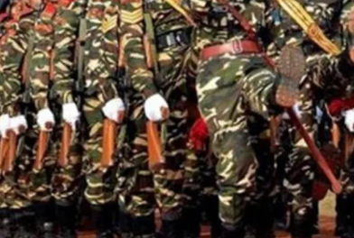 रूड़की में सेना की वर्दी का कपड़ा बेच रहा था व्यापारी, छापेमारी की कार्यवाई