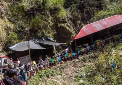 चारधाम यात्रा के शुरूआती दो दिनों 2 यात्रियों की मौत, 1 महाराष्ट्र और 1 मध्यप्रदेश की महिला की मौत