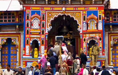 बदरीनाथ-केदारनाथ धाम में दिव्यांगों व बुजुर्गों को अलग से होंगे दर्शन, बीकेटीसी ने बनाई व्यवस्था