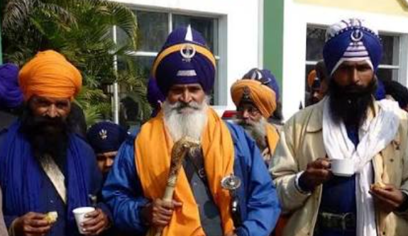 पांवटा साहिब में अभी भी डटे हैं निहंग सिख, गिरफ्तार निहंगों की रिहाई की उठाई मांग