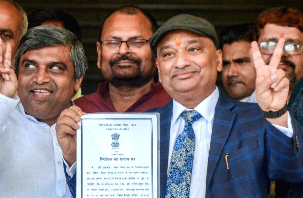आरजेडी से फिर एमएलसी बने सुनील कुमार सिंह, तेजस्वी यादव ने फिर जताया भरोसा