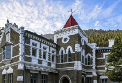 खुद कोर्ट में आकर दें जवाब, पिपलिया फार्म मामले में हाईकोर्ट का कड़ा रुख, SDM सहित अन्य को पेशी का नोटिस