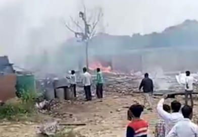 पटाखा फैक्टरी में भीषण आग, धमाकों से दहला मनौरी बाजार, पांच की मौत, कई गंभीर रूप से झुलसे