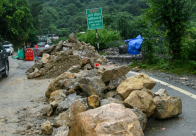 उत्तराखंड में 150 से अधिक सड़कें बंद, मौसम विभाग की चेतावनी, नौ जिलों में बारिश का यलो अलर्ट