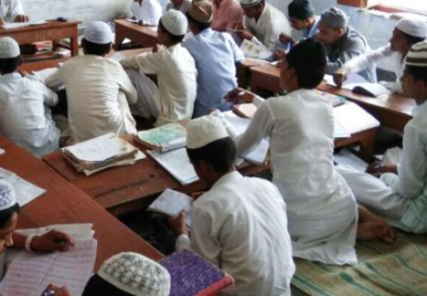 उत्तराखंड में बिना मान्यता वाले मदरसों पर कार्रवाई जारी, बच्चों को दूसरे स्कूल में करना होगा शिफ्ट