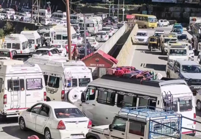 कैंची धाम का भीषण जाम बना पहाड़ का नासूर, व्यापारी बोले, रानीखेत का पर्यटन और व्यापार हो रहा चौपट
